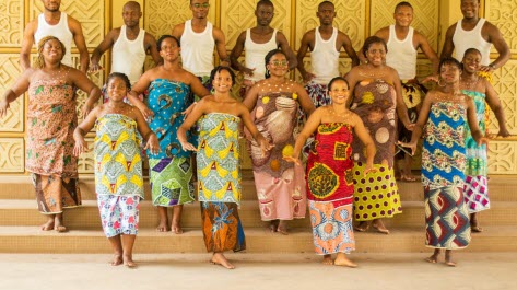 EVAS compte une quarantaine de choristes issus de diverses chorales de Cotonou, Calavi et Sèmè. Doc. remis