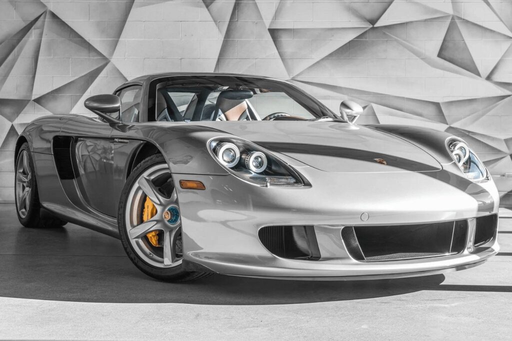 Lire la suite à propos de l’article La Porsche Carrera GT de 601 milles rapportera plus de 1,3 million de dollars